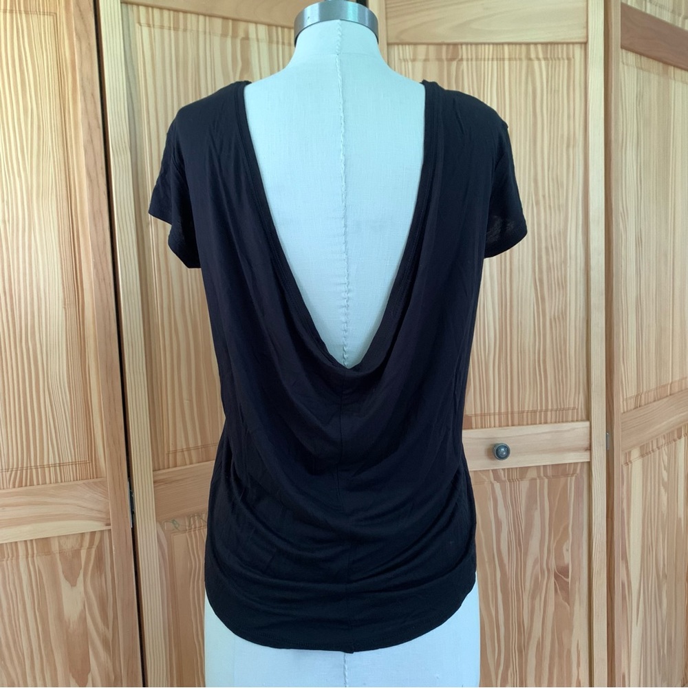 ASOS cowl-BACK drapey t-shirt. Size US 4, UK 8, EU 36.